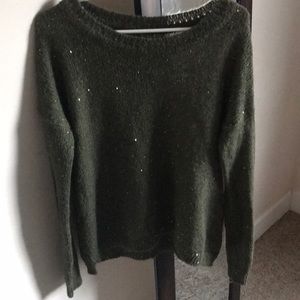 Green sweater size L